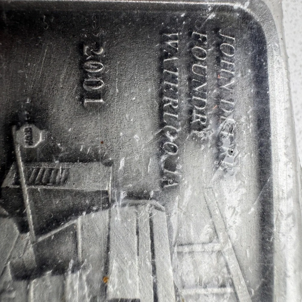 John Deere Belt Buckle Foundry Waterloo‎ Iowa Induction Melting 2001 No. 228